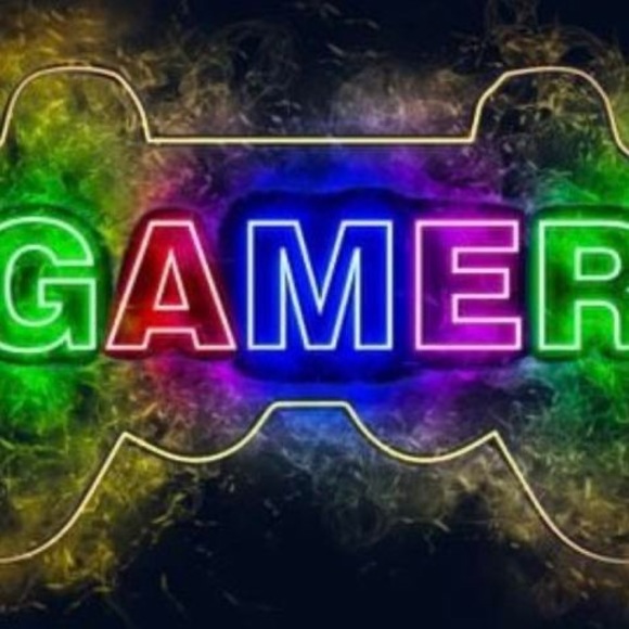 Meet your Posher, Kenzie - Picture 1 of 1